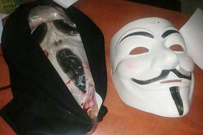 القبض على فتيين مهرجين لاحقا واخافا اطفال